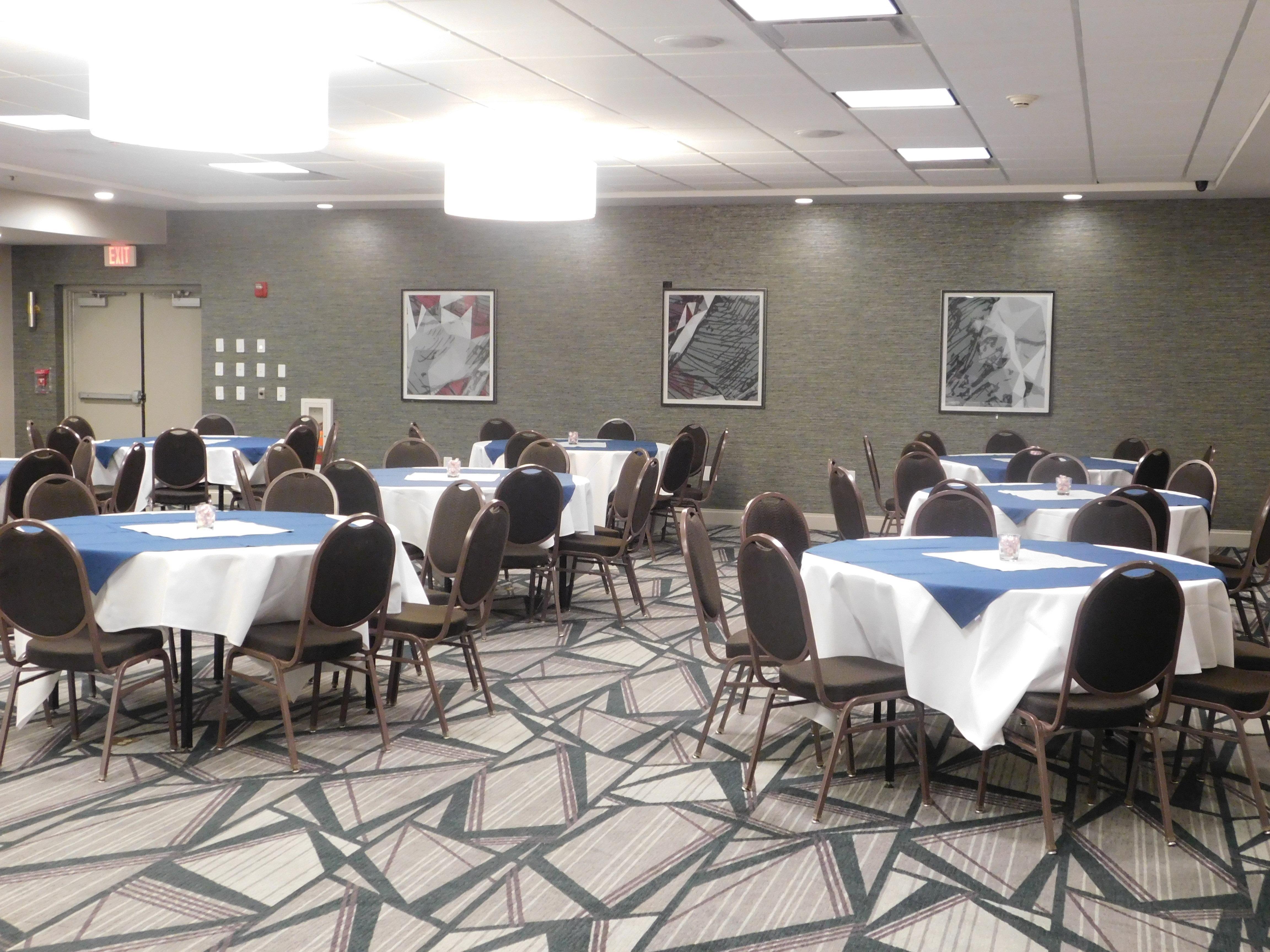 Holiday Inn Hotel & Suites Rochester - Marketplace By Ihg Exteriör bild